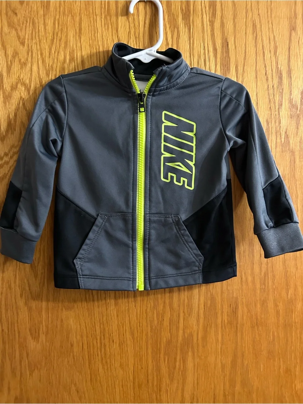 Nike Kids Gray & Black Full Zip Lightweight Jacket With Bold Neon Green Logo